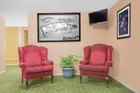 Super 8 by Wyndham Shelbyville