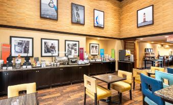 Hampton Inn & Suites by Hilton Florence Center