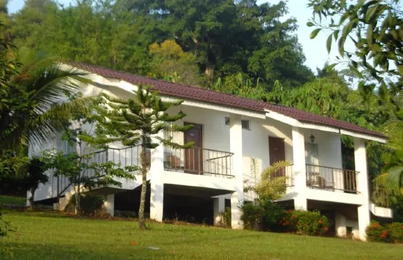 塔索湖旅遊度假酒店