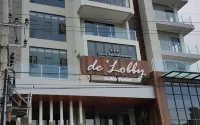 De Lobby Suite Hotel