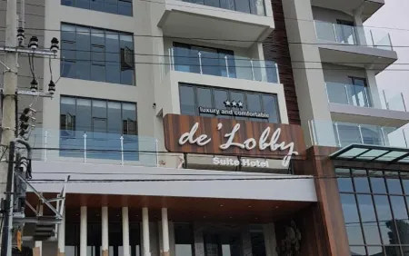 De Lobby Suite Hotel