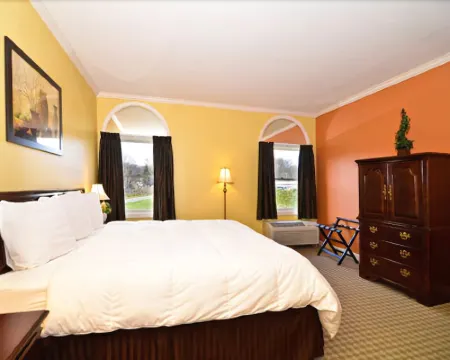 Inn at Mountainview Hotels in Unity Township