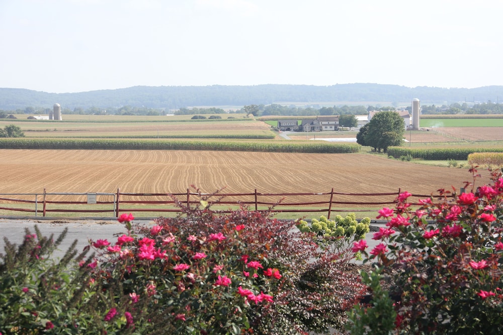 Harvest Drive Family Inn Intercourse - Amish Country