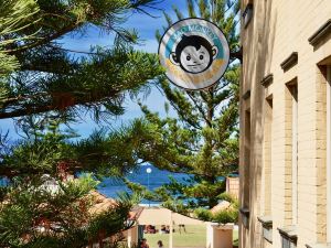 MAD Monkey Coogee Beach