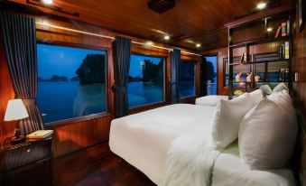 Flamingo Luxury Cruises