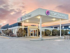 Coast Swift Current Hotel