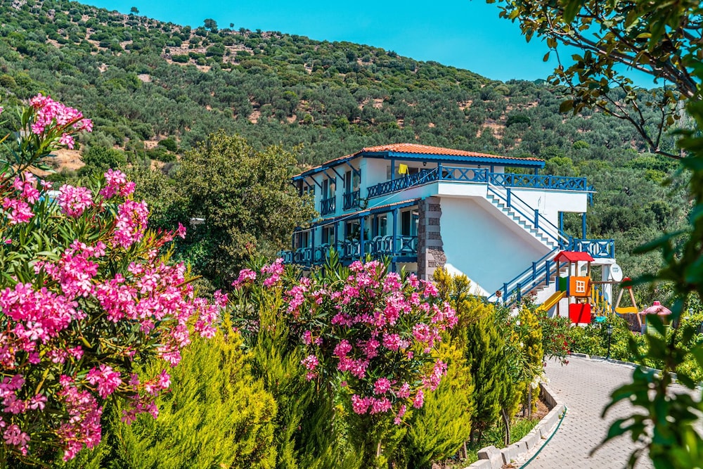 Assos Ayan Motel