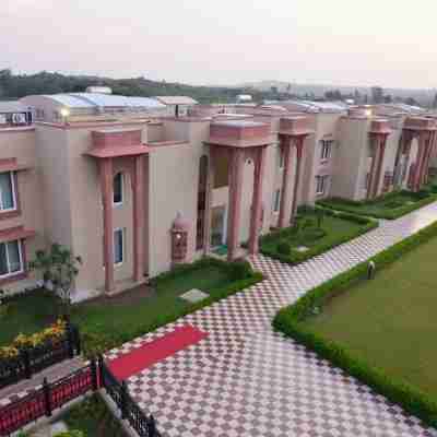 Orchha Palace and Convention Centre Hotel Exterior