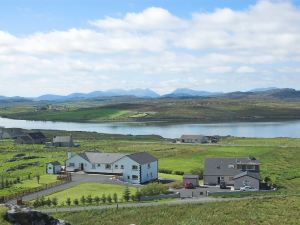 Loch Roag Guest House & Eshcol Guest House