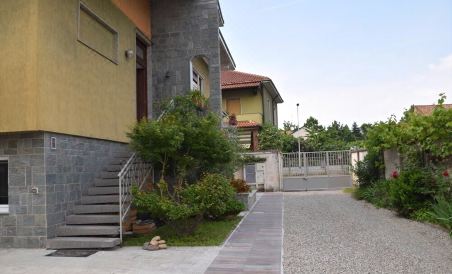 B&B Magenta