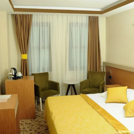 Apameia Hotel