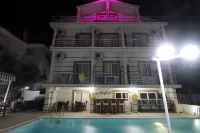 Huzur Royal Hotel