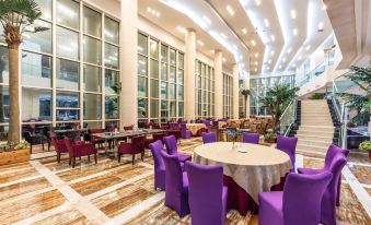 Qixi International Hotel - Housity