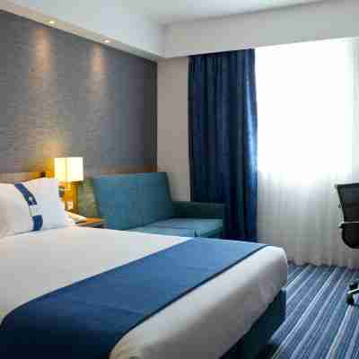 Holiday Inn Express Wakefield Rooms