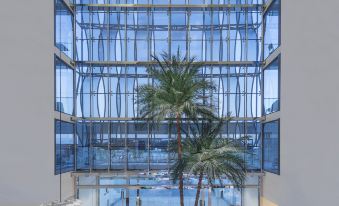 The Retreat Palm Dubai MGallery by Sofitel