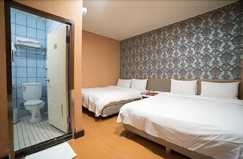 Bao Shan Holiday Hotel