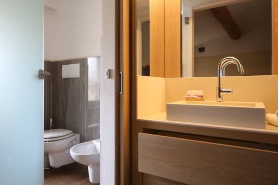 Hotel Corona-San Zeno di Montagna Updated 2022 Room Price-Reviews & Deals |  Trip.com