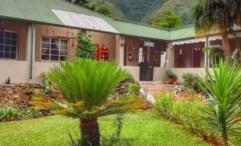 Fountain Baths Guest Cottages