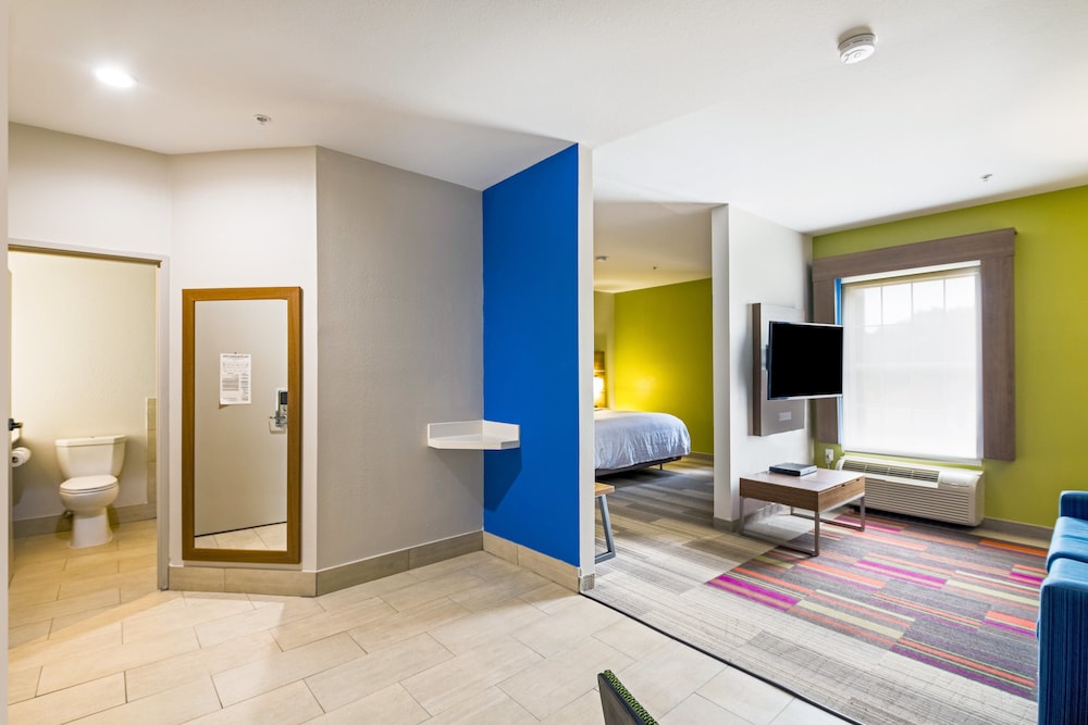 Holiday Inn Express Hotel & Suites Columbus, an Ihg Hotel