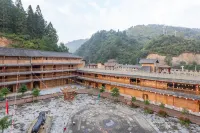 Menglonglie Hotel Hoteles en Rongjiang