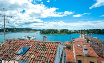 Studio Oscar IV with Terrace and Seaview