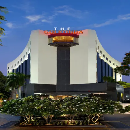 The Golkonda Hotel Отели рядом с достопримечательностью «Район Химайятнагар»