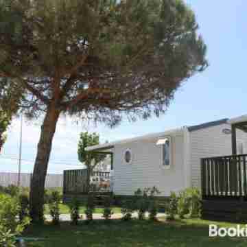 Camping Resort Els Pins Hotel Exterior