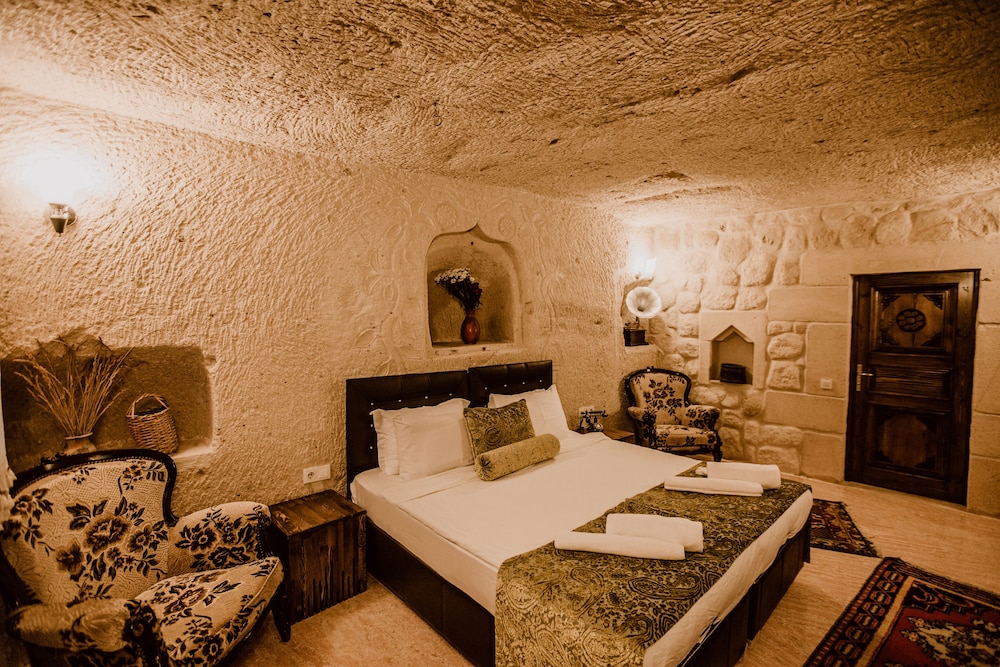 Ortahisar Cave Hotel