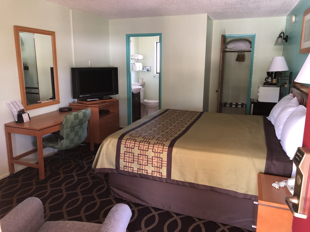 Klamath Motor Lodge