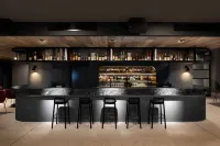 Midnight Hotel, Autograph Collection