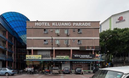 Room V at Kluang Parade - Housity
