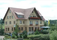 Landhotel Kirchberg Hôtels à : Gerabronn