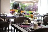 Le Grand Hotel by Stay Collection - sarapan