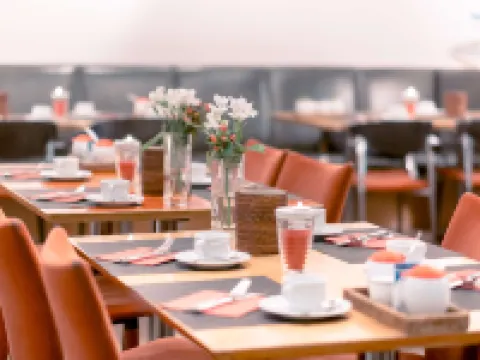 โรงแรมอัมบิเอนเต ลังเงินฮาเกิน ฮันโนเฟอร์ บายทิวลิปอินน์ โรงแรมในLangenhagen