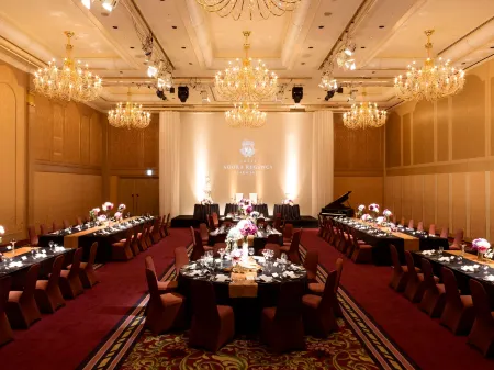 Hotel Agora Regency Osaka Sakai Отели рядом со станцией JR Mikunigaoka Station