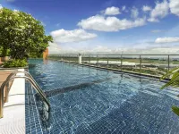 Ibis Saigon Airport - Pool