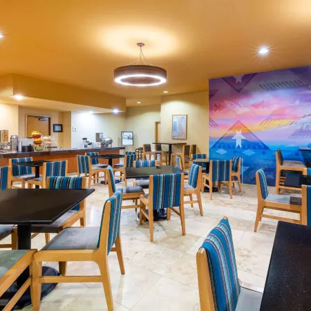 La Quinta Inn & Suites by Wyndham Vancouver