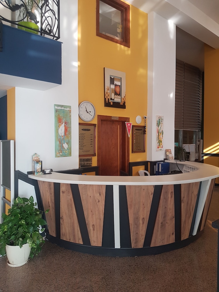 Acropol Beach Hotel
