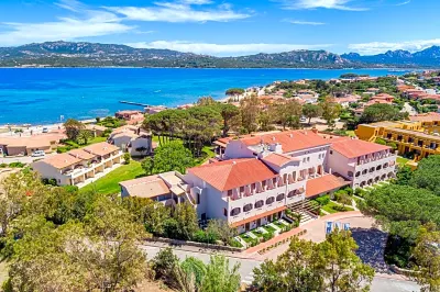Blu Hotel Laconia Village فنادق في Cannigione