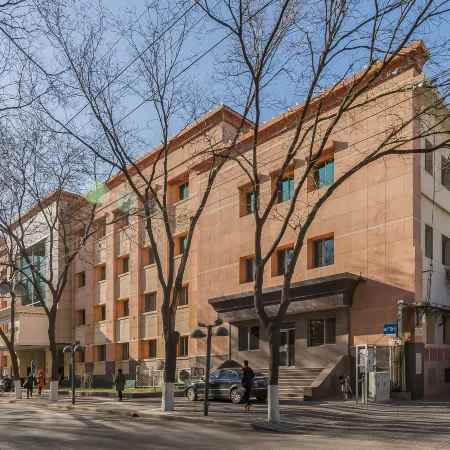 Vienna International Hotel (Beijing Niujie Guang'anmennei Subway Station Branch) Отели рядом с достопримечательностью «Мечеть Нюцзе»