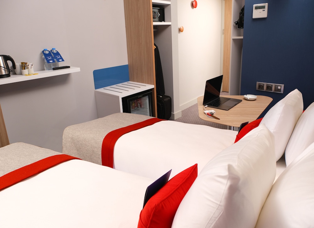 Holiday Inn Express Istanbul - Atakoy Metro, an Ihg Hotel