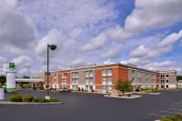Holiday Inn & Suites Rochester - Marketplace Hotels near Staples
