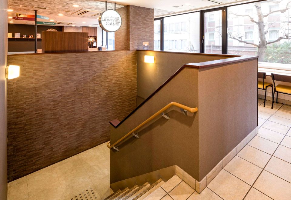 3. 컴포트 호텔 요..