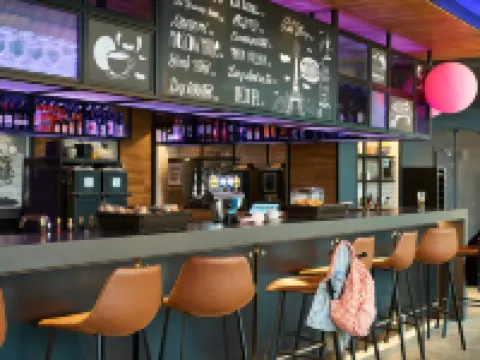 巴黎戴高樂機場MOXY酒店 弗朗斯地區魯瓦西酒店