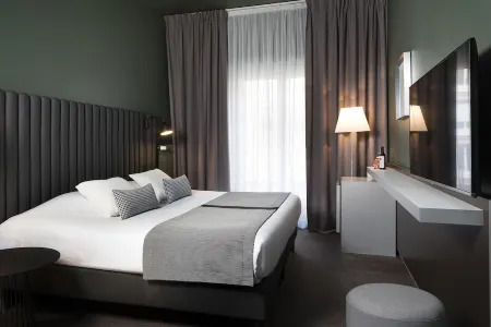 Hôtel Diana Dauphine Отели рядом с достопримечательностью «Fontaine de Janus»