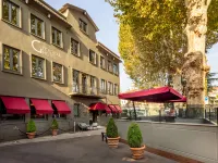 The Glam Boutique Hotel & Apt Hotels near Romeo Menti Stadium