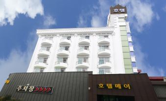 Gunsan Hotel May