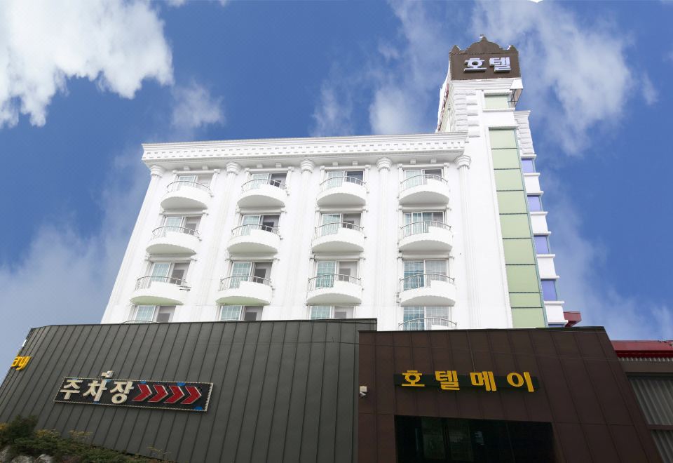 군산 메이호텔 - 군산 성급 인기 호텔 2023 최신 특가 | 트립닷컴