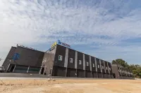 Pyeongtaek (Godeok) Hotel JC فنادق في 