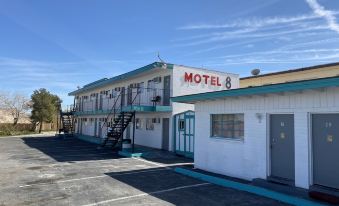 Motel 8 Plus